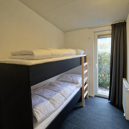 Recreatiepark Jachthaven De Veerstal - Luxe * Lathum