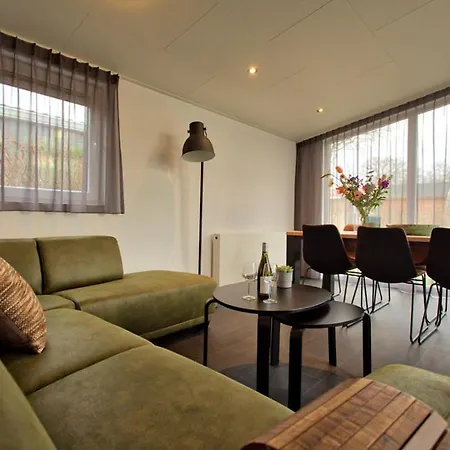 Recreatiepark Jachthaven De Veerstal - Luxe Chalet