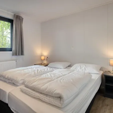 Recreatiepark Jachthaven De Veerstal - Luxe Alpstuga *