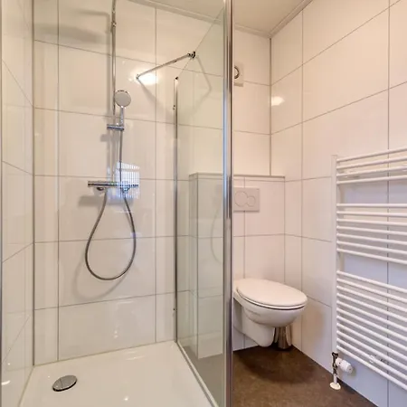 Recreatiepark Jachthaven De Veerstal - Luxe *