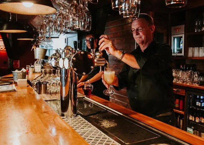 Recreatiepark Jachthaven De Veerstal - Luxe