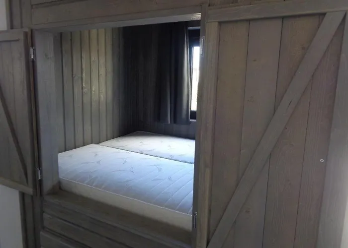 Recreatiepark Jachthaven De Veerstal - Luxe Lathum