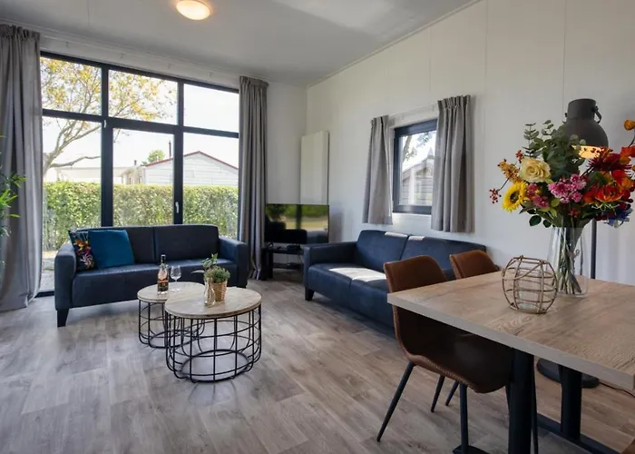 شاليه Recreatiepark Jachthaven De Veerstal - Luxe Lathum