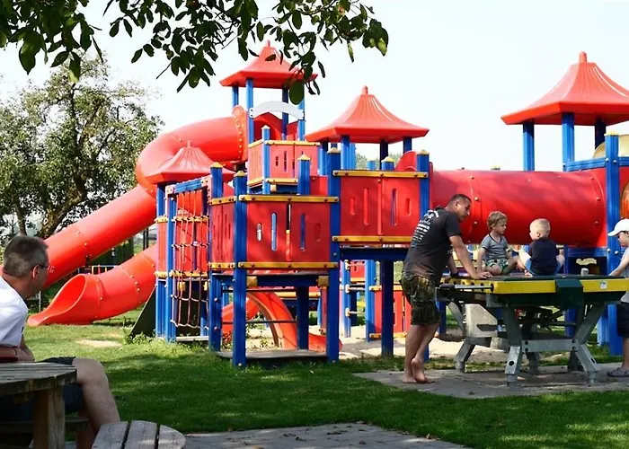 Recreatiepark Jachthaven De Veerstal - Luxe Chalet *