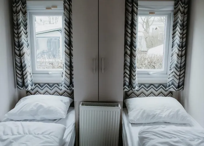 Chalet Recreatiepark Jachthaven De Veerstal - Luxe