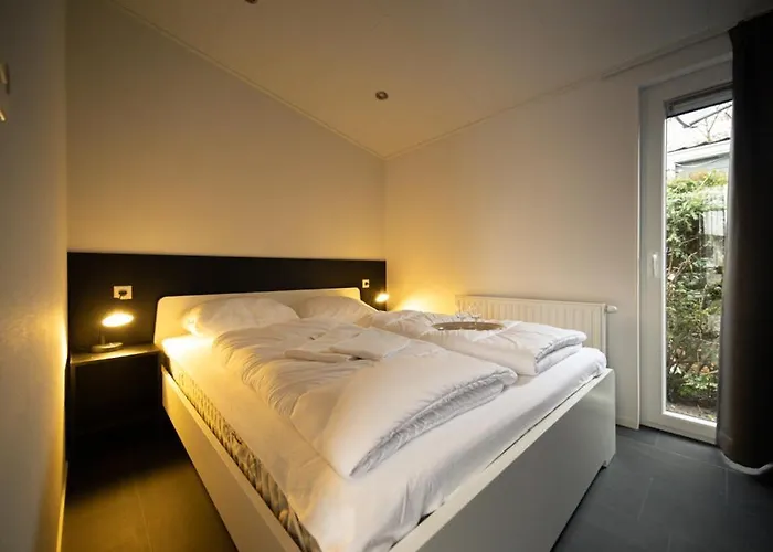 Recreatiepark Jachthaven De Veerstal - Luxe Chalet