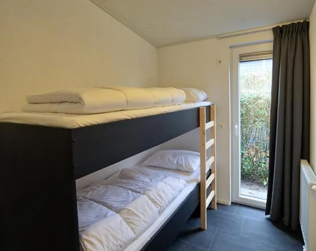 Recreatiepark Jachthaven De Veerstal - Luxe * Lathum